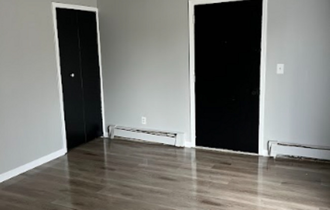 1 bed, 1 bath, 750 sqft, $999, Unit Unit 5