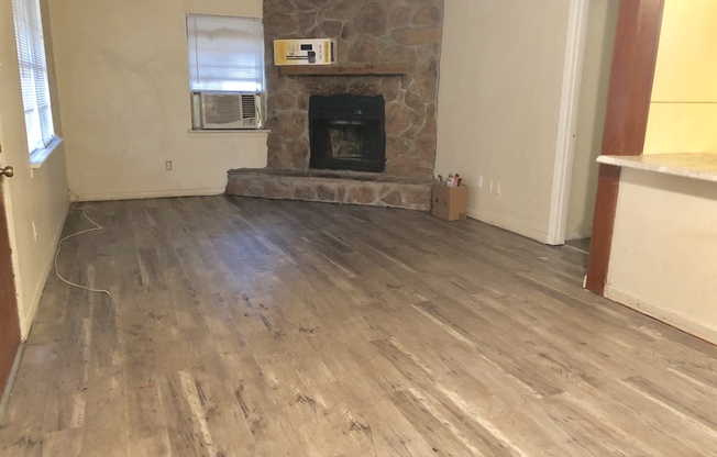 3BR/2BATH very close to LSU!