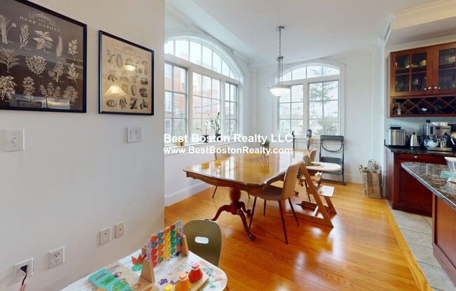 165 BEACON ST