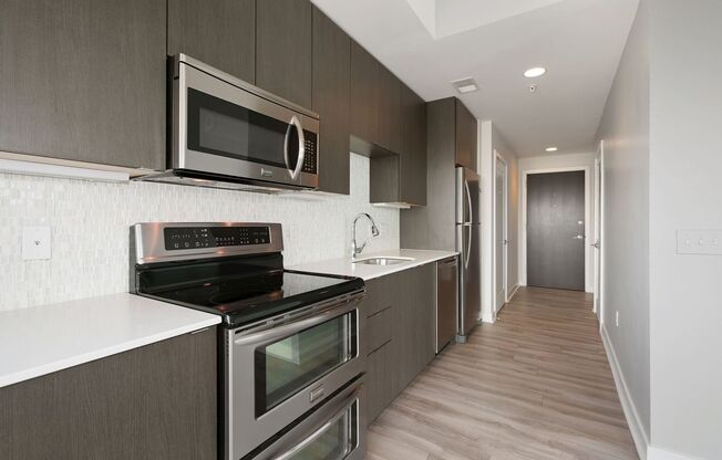 1 bed, 1 bath, $2,399, Unit # 904