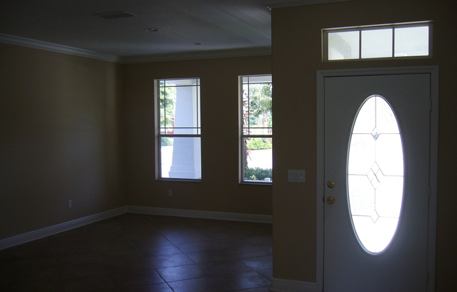 4 Bedroom/2.5 Bath next to Lake in Windermere ...