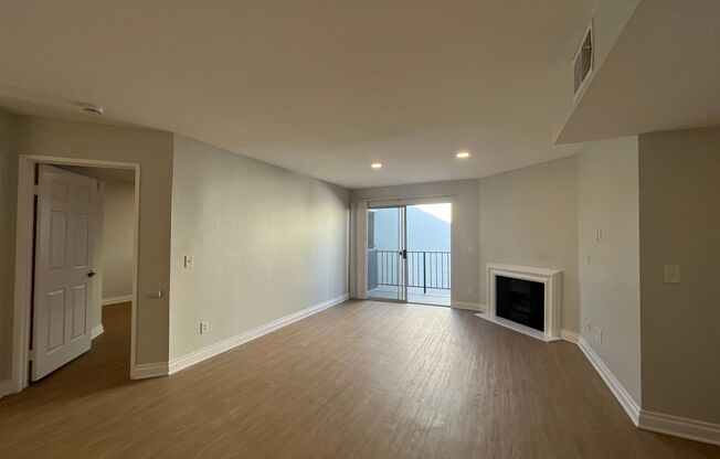 2 beds, 2 baths, 1,250 sqft, $2,698, Unit 317