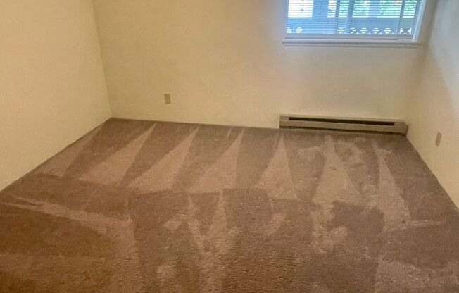 2 beds, 1.5 baths, 900 sqft, $1,650, Unit C303