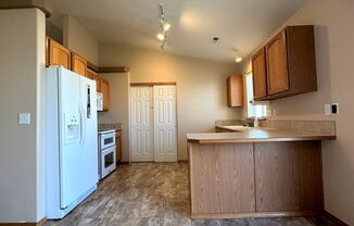 3 beds, 2 baths, $1,995