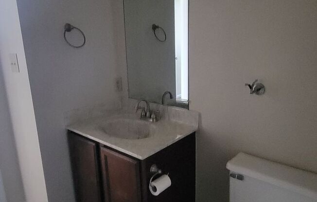 2 beds, 2 baths, 1,000 sqft, $1,275, Unit 1829