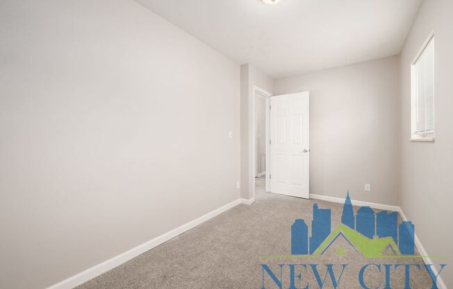 2 beds, 1 bath, 680 sqft, $924, Unit 416 S. Yale Avenue