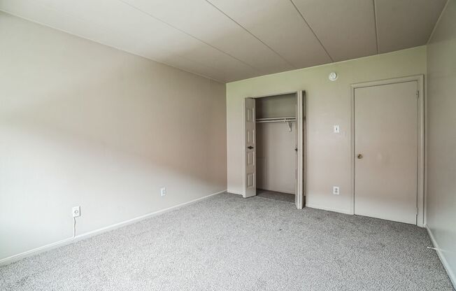 1 bed, 1 bath, 704 sqft, $1,450, Unit A12