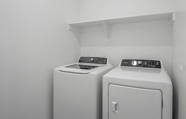 Enjoy the convenience of an in-home, full-size washer and dryer at Amavi Aster Ridge. Laundry day just got a whole lot easier!