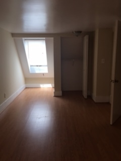 3 beds, 1 bath, $1,050