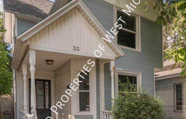 33 GOLD AVE SW