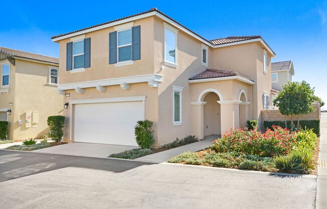 3/2.5 Two-Story Town-home Available for Lease in San Bernardino, California!