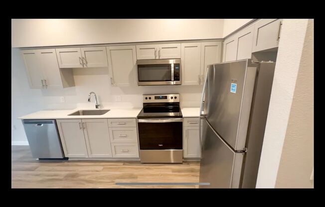 1 bed, 1 bath, 615 sqft, $1,750, Unit 40-203