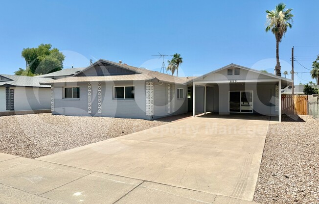124 E MINTON DR