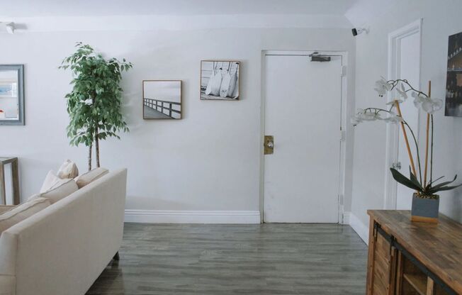 1 bed, 1 bath, 800 sqft, $2,200, Unit 206