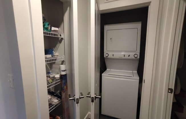 1 bed, 1 bath, 760 sqft, $2,800, Unit 404