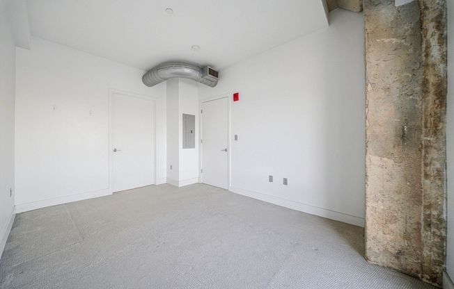 1 bed, 1 bath, 814 sqft, $3,400, Unit 410