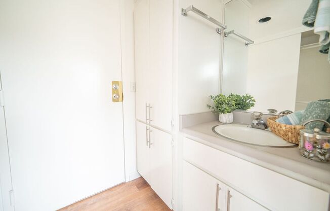 1 bed, 1 bath, 200 sqft, $1,795, Unit 8