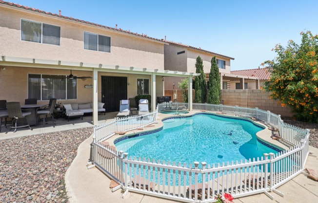 3194 LAPIS BCH DR