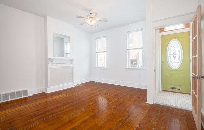 Two Bed Point Breeze Townhouse
