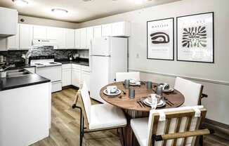 One and two bedroom apartment homes with efficient appliances, in-unit washer & dryer, walk-in closets, and some updated units available at Somerset Apartments in Lincoln, NE