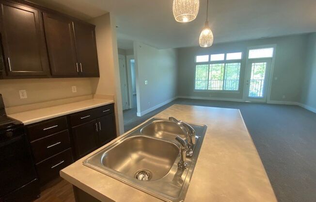 3 beds, 2 baths, 1,381 sqft, $2,371, Unit 2119-201