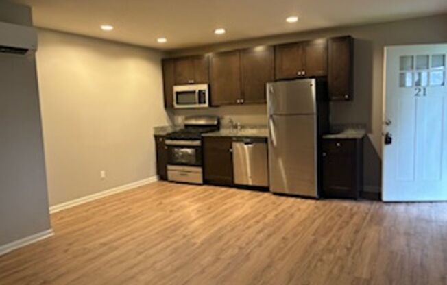 1 bed, 1 bath, 600 sqft, $895, Unit #21