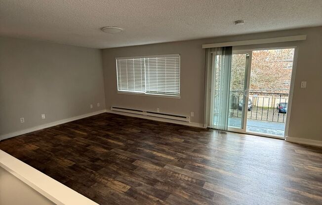 1525 NW 52nd St Apartments