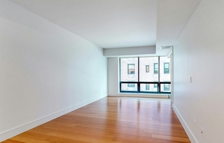 1 bed, 1 bath, 691 sqft, $4,000, Unit 1207