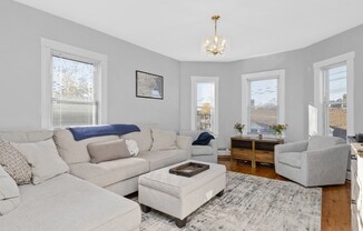 63 MARSHFIELD ST
