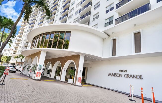 2 beds, 2 baths, 1,125 sqft, $3,500, Unit 1222