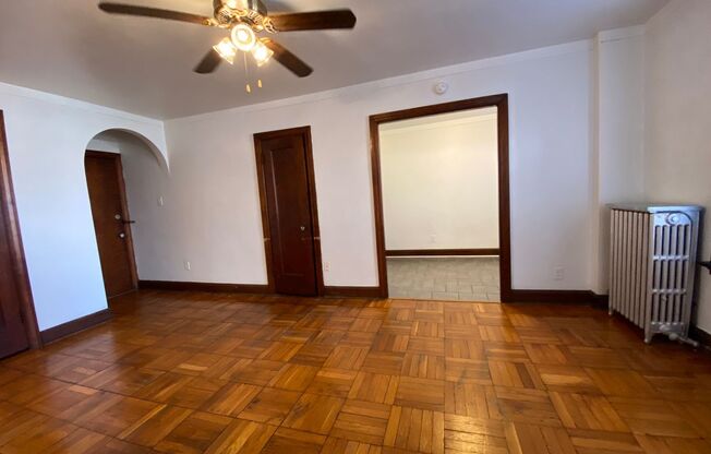 Studio, 1 bath, 400 sqft, $825, Unit 111