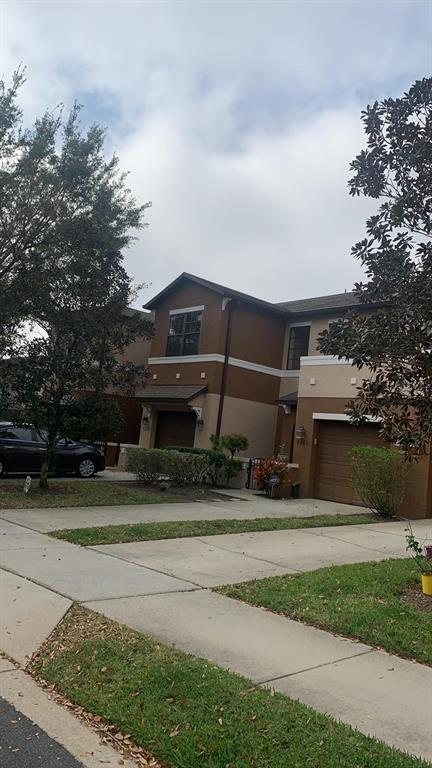 3250 WINDSOR LK CIR