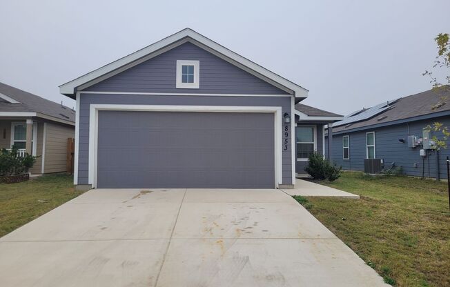 3 beds, 2 baths, $1,495