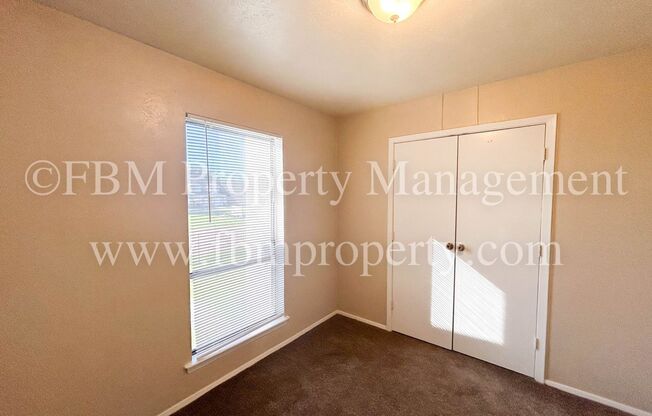 2 beds, 1 bath, 801 sqft, $1,125, Unit 221