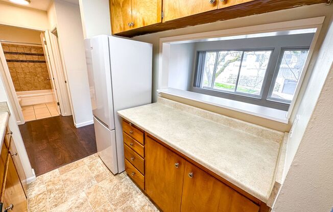 Studio, 1 bath, 384 sqft, $1,395, Unit 403