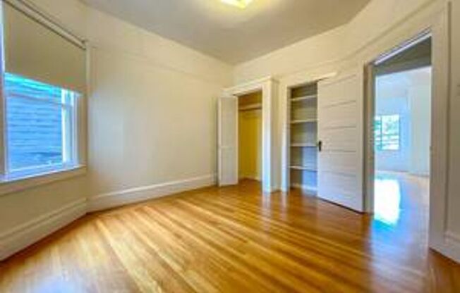 2 beds, 1 bath, $3,900, Unit 1037 Sanchez Street