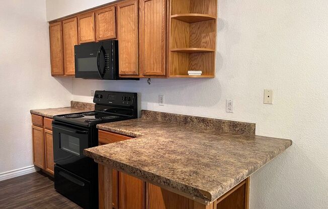 2 beds, 2 baths, $1,725, Unit UNIT 4702