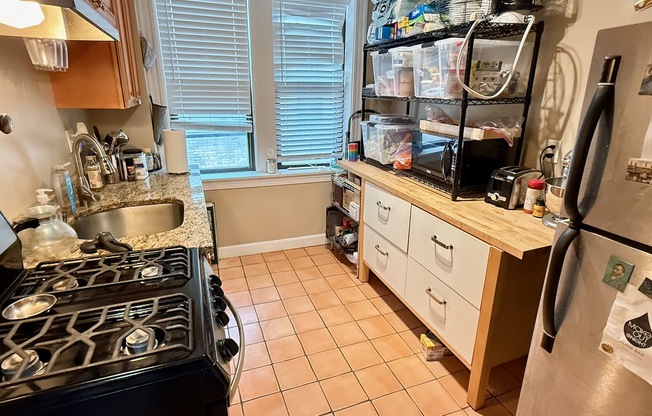 2003 Commonwealth Ave Apt 10