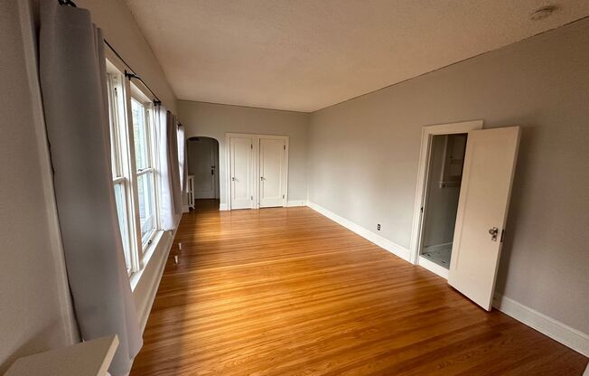 Studio, 1 bath, 500 sqft, $1,495, Unit 10