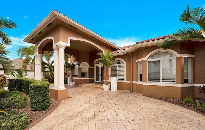 5050 SW 166 AVE