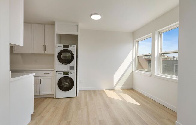 2 beds, 2 baths, 1,075 sqft, $2,885, Unit 204