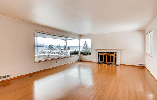 Laurelhurst View Home
