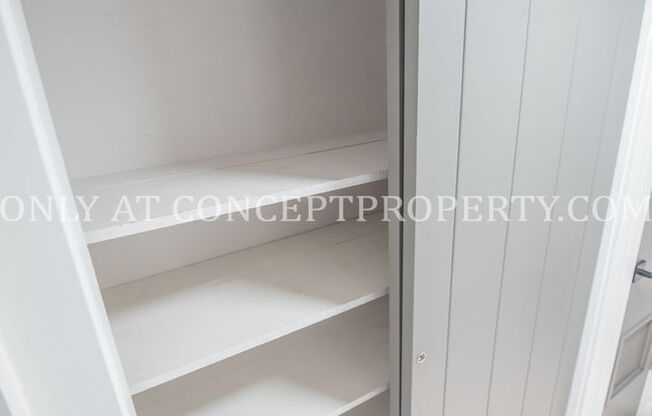 1 bed, 1 bath, 594 sqft, $1,149, Unit 04