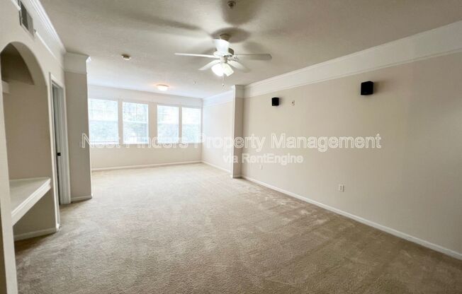 1 bed, 1 bath, 920 sqft, $1,350, Unit 1125