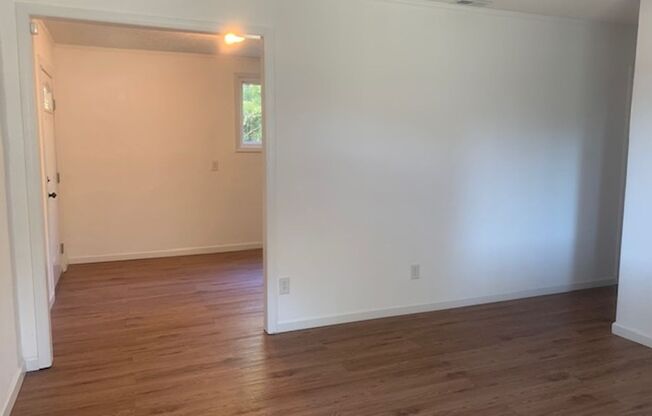 3 beds, 1 bath, $1,300