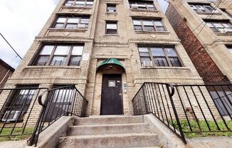 77 Bergen Ave 4