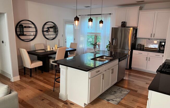 Single Family Home in Heart of S Austin