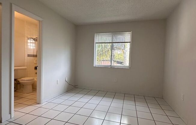 1 bed, 1 bath, 315 sqft, $1,525, Unit 123