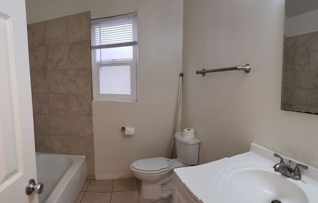 1 bed, 1 bath, 616 sqft, $1,850, Unit 4290-D