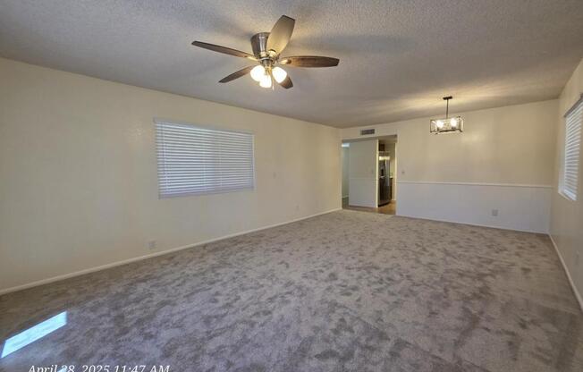 1035 HILLCREST DR